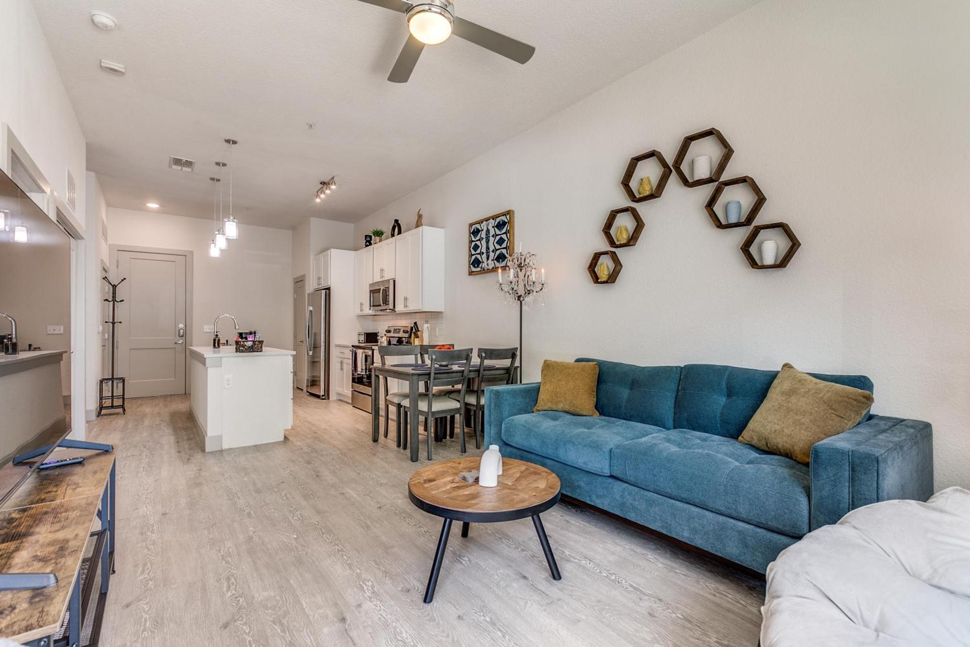Lush Downtown Condo On Riverwalk W King Ste, Free Parking, Pet Friendly, Centrally Located On Riverwalk 圣安东尼奥 外观 照片